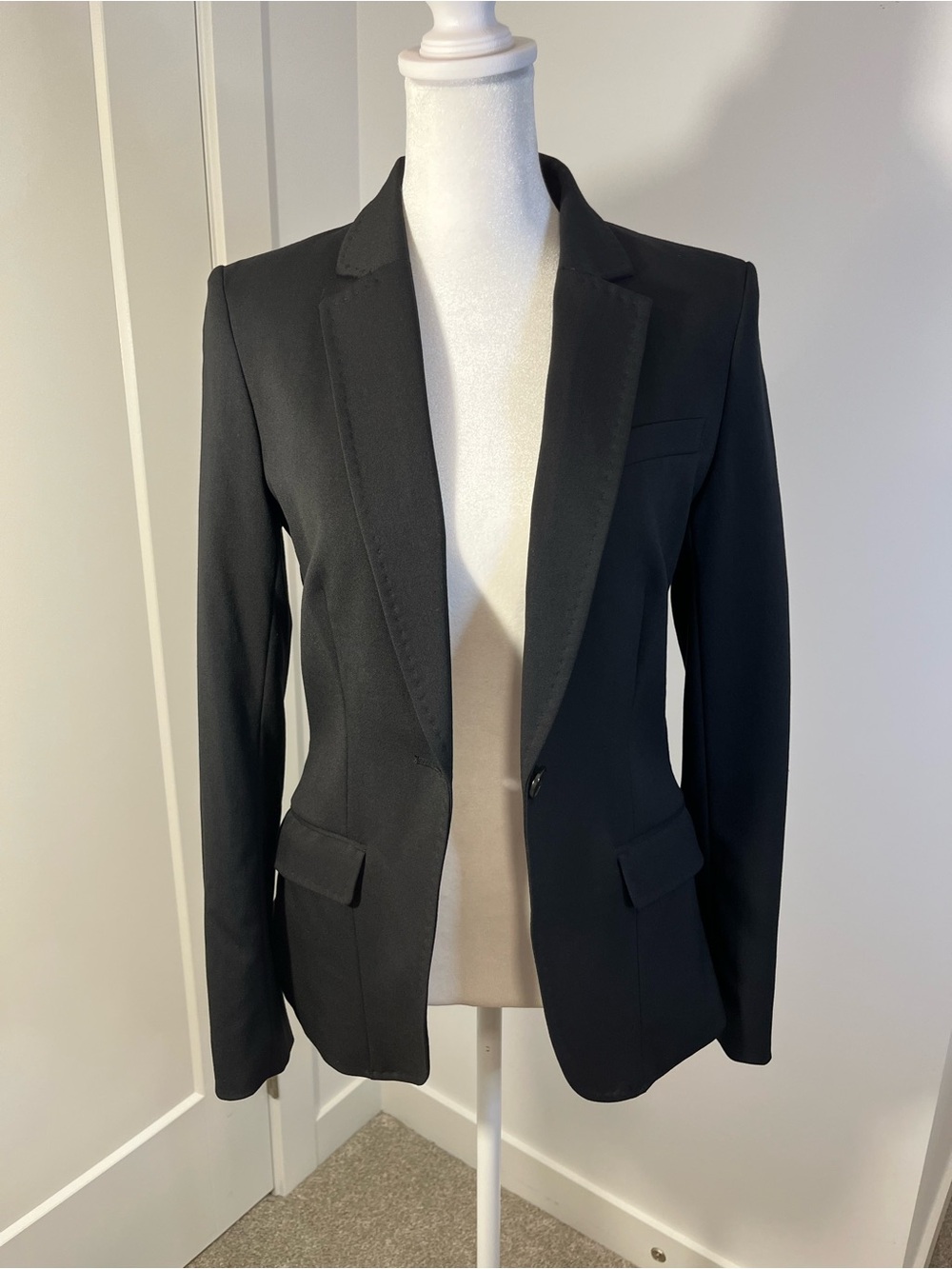 H&M Classic Black Women's Blazer - FREE SHIPPING on Bundles $95+
